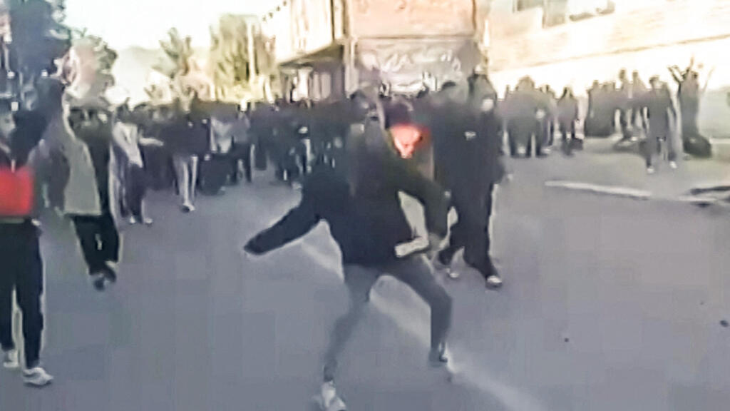 ארכיון פאסה  איראן מחאות מהומות
