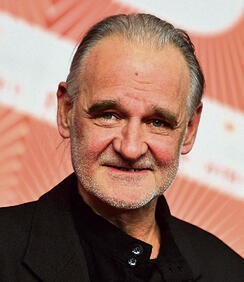 טאר. סרטים ללא ציניות