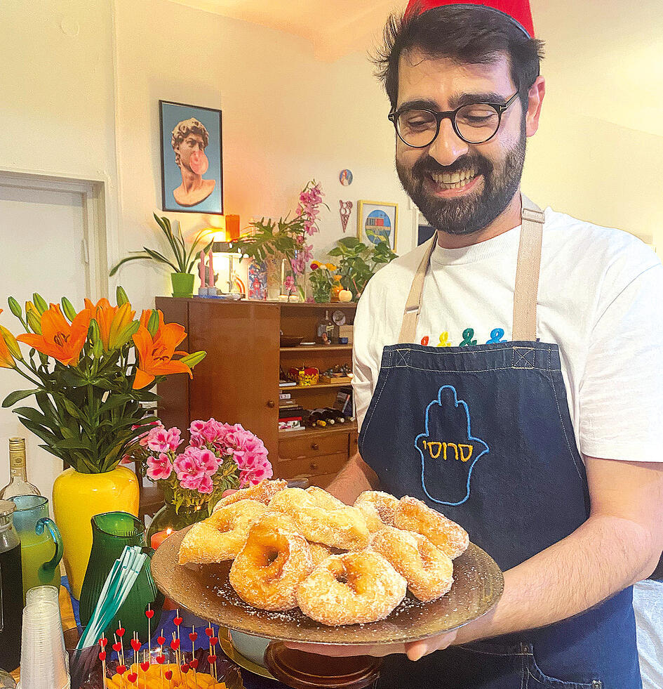 שולחן עם מופלטות וספינג'. אבי סרוסי