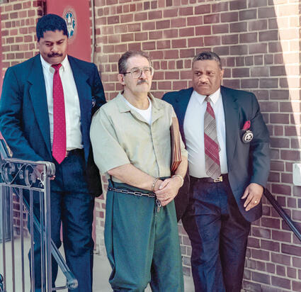 איימס במעצר