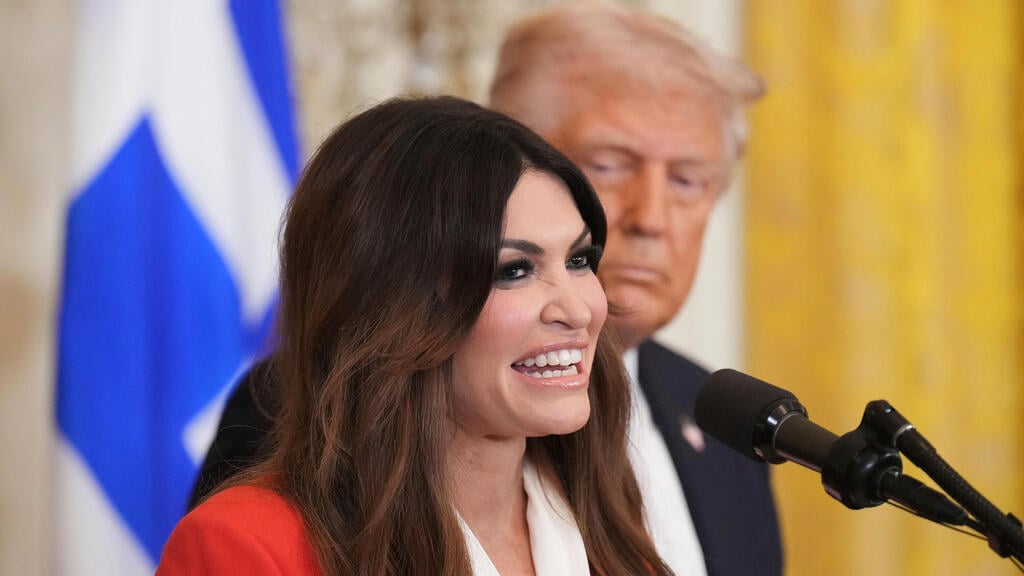 Guilfoyle at the event announcing her appointment as ambassador to Greece (Photo: Jacquelyn Martin\AP) קימברלי גילפויל