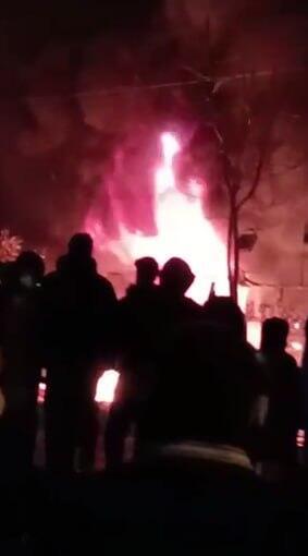 הצתות ב הפגנות ב איראן הצתות ב הפגנות ב איראן