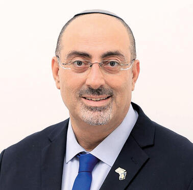 ואטורי. על חשבון המחוזות | צילום: מתוך פייסבוק