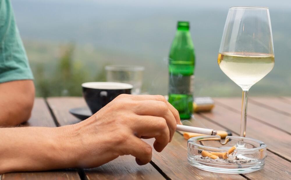 עישון חברתי