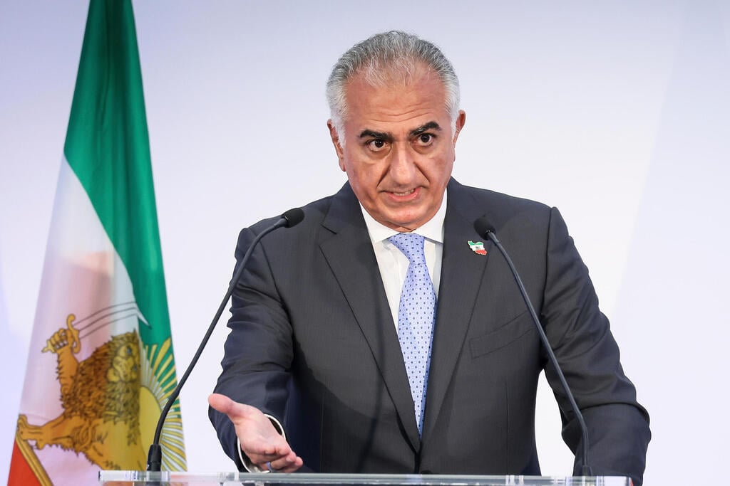 Iranian Crown Prince Reza Pahlavi (Photo: AP Photo/Thomas Padilla) הנסיך רזא פהלווי, יורש העצר הגולה ובנו של השאה שהודח