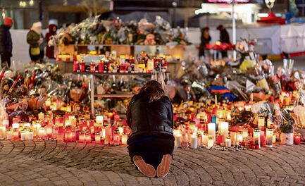 נרות נשמה ליד הבר