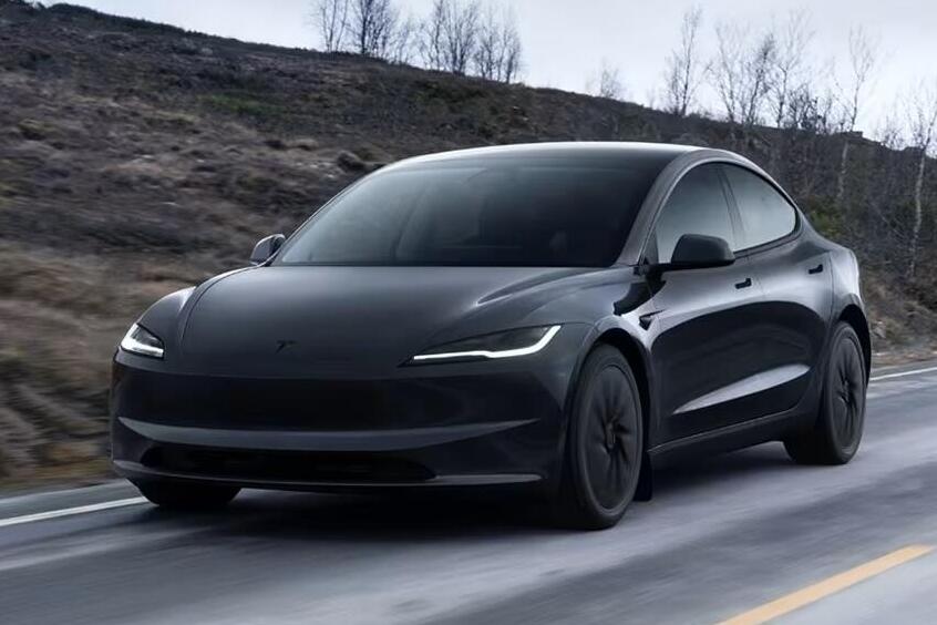 מחיר מוזל תמורת אבזור מופחת: טסלה מודל 3 בסיסית