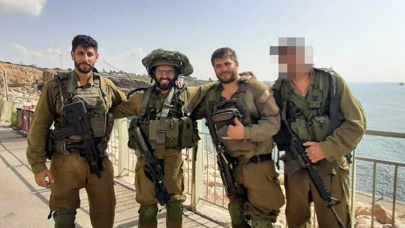 Boone during reserve service (second from right) יהושוע (ג'וש) בון ז"ל