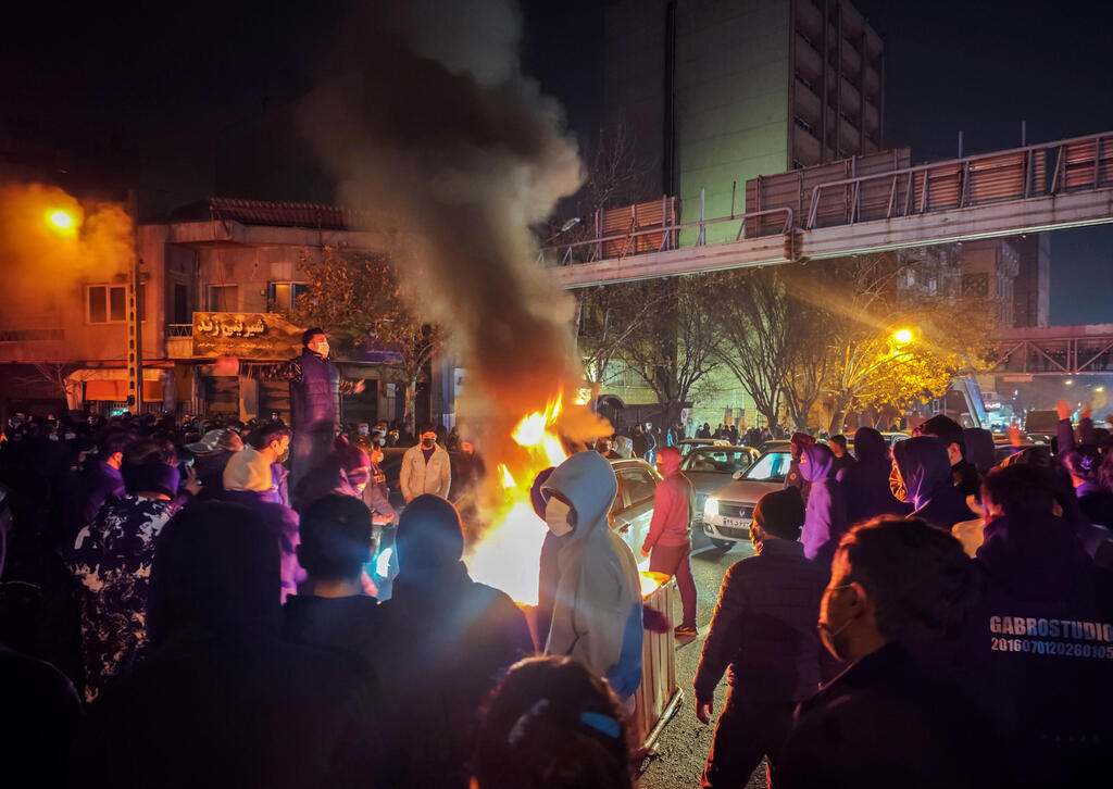 מחאה מחאות הפגנה הפגנות איראן טהרן 8 בינואר