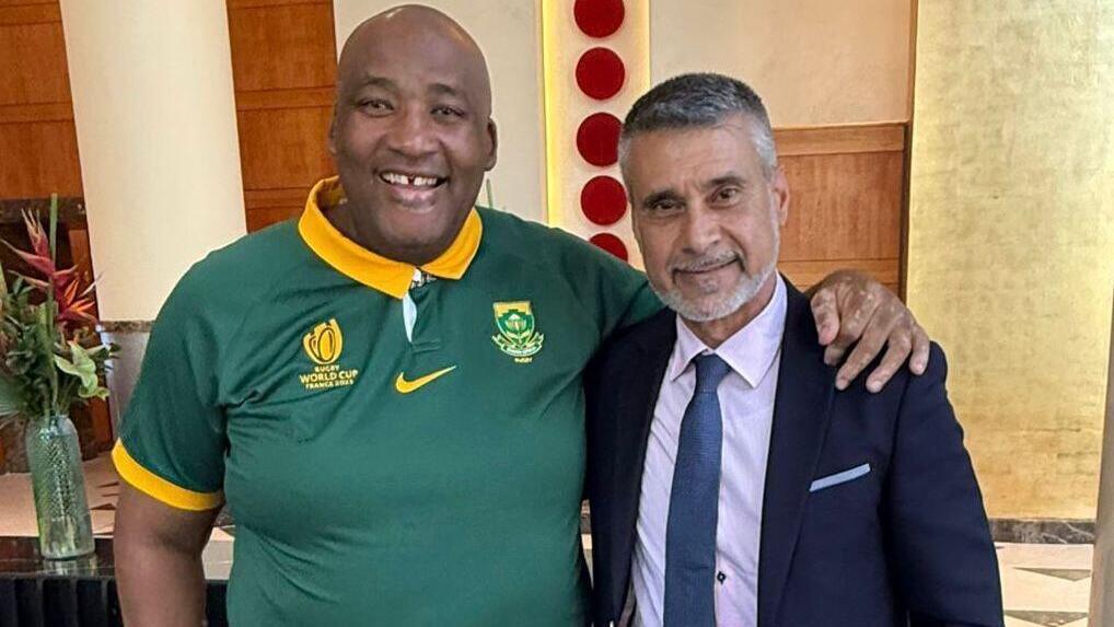 Gayton McKenzie, South Africa’s minister of sport, arts and culture and Israeli Ambassador David Saranga (Photo: Israeli embassy in South Africa) מימין: השגריר דוד סרנגה ושר התרבות גייטון מקנזי