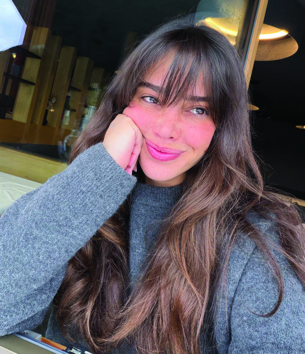 Social media star Danit Greenberg sports her new bangs (Photo: Courtesy of Danit Greenberg) דנית גרינברג משיקה פוני חדש
