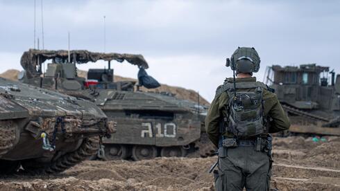 אפליית הגדודים: „הקריה מנופחת בחיילי מילואים מיותרים, אבל קודם פוגעים בלוחמים”