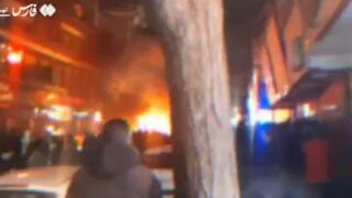 סרטון שפורסם בפארס המזוהה עם המשטר: "המהומות בטהרן ממצלמות המפגינים" סרטון שפורסם בפארס המזוהה עם המשטר: "המהומות בטהרן ממצלמות המפגינים"