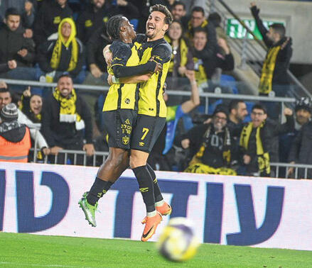 שועה ומוזי בעננים | צילום: יאיר שגיא