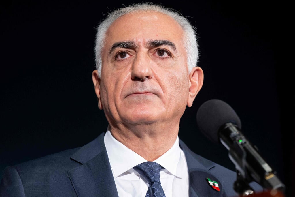Iranian Crown Prince Reza Pahlavi (Photo: SAUL LOEB / AFP) רזא פהלווי