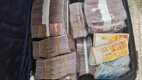 Suitcases of cash: two Palestinians arrested trying to smuggle 12M shekels to terror groups in West Bank