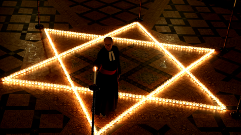 אנחנו רואים כמה ההיסטוריה לא חוזרת על עצמה