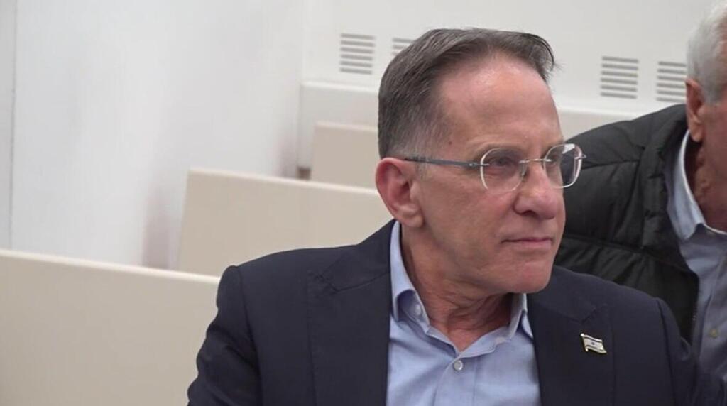 צחי ברוורמן מגיע לדיון בבית המשפט צחי ברוורמן מגיע לדיון בבית המשפט