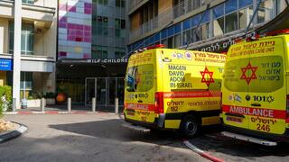 הניח עובר ללא רוח חיים בכניסה לבית חולים, נמלט – ונעצר בבית כנסת