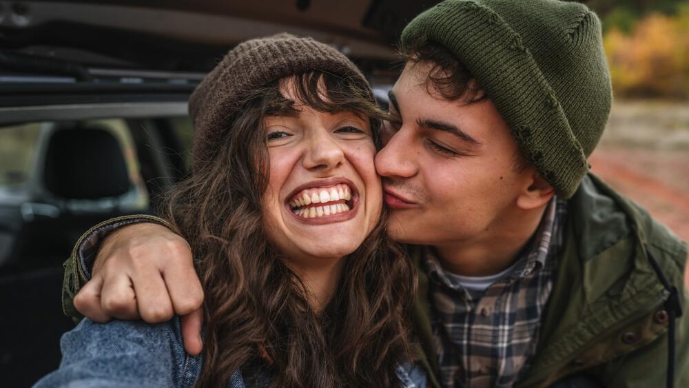 זוג צעיר ומאושר