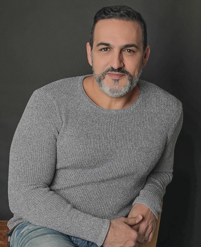 אפללו. "אצלי לא  היו פיקים פסיכיים  ומקומות של נפילה" |