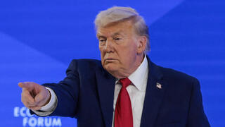 טראמפ בנאום בפני הפורום הכלכלי העולמי בדאבוס, שוויץ טראמפ בנאום בפני הפורום הכלכלי העולמי בדאבוס, שוויץ