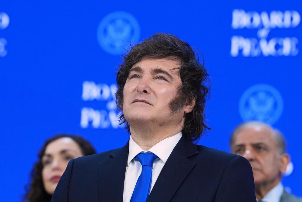 "הפרתם את החלטות האו"ם". מיליי (צילום: AP Photo/Evan Vucci) טקס החתימה על אמנת מועצת השלום של טראמפ