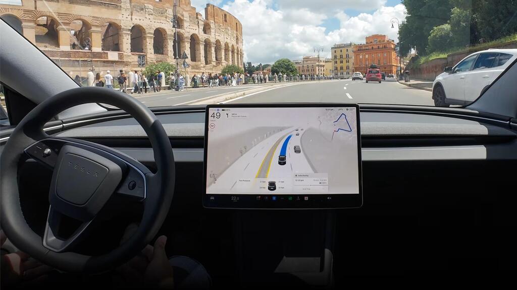 אושרה ייצוגית נגד טסלה: ממתינים 5 שנים למערכת שתפעל 