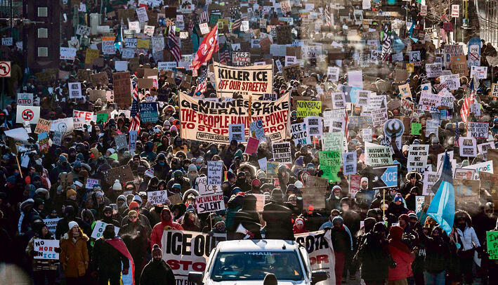 ההפגנות הסוערות בעיר (ROBERTO SCHMIDT, AFP) ההפגנות הסוערות בעיר