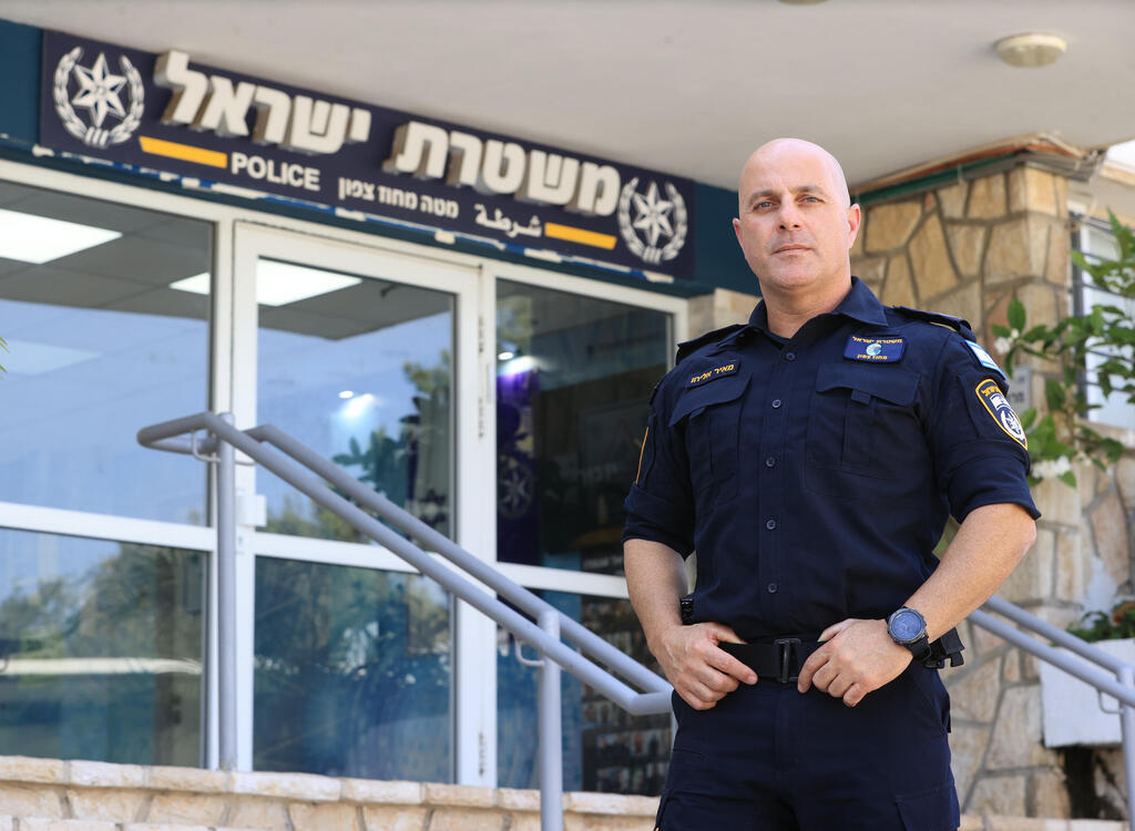 מפקד המחוז, ניצב מאיר אליהו (צילום: אלעד גרשגורן) מפקד המחוז, ניצב מאיר אליהו