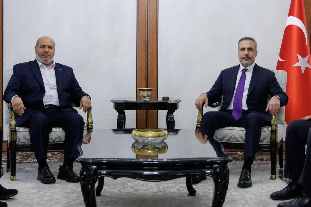 Khalil al-Hayya Chairman of the Hamas Political Bureau, and Turkish official 