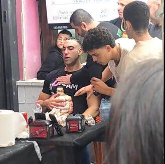 "פיט קרים" בזמן ביצוע האתגר (ללא) "פיט קרים" בזמן ביצוע האתגר