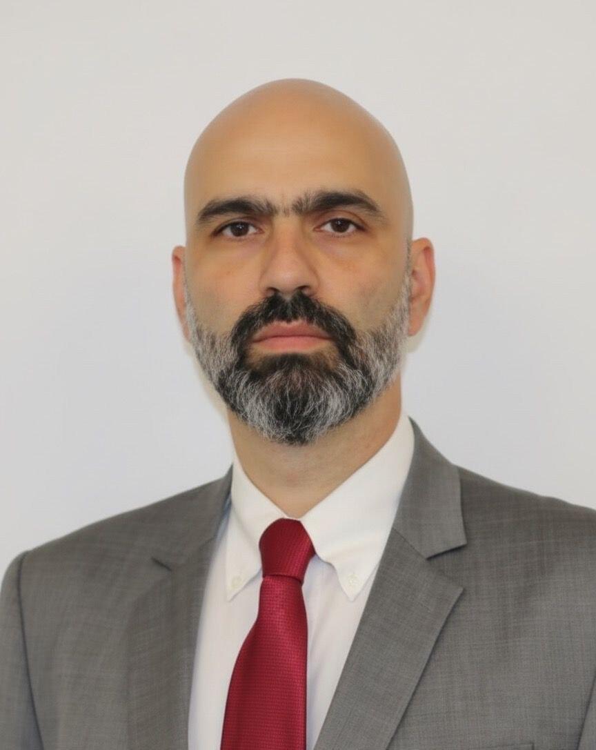 המנכ״ל החדש, רועי בר גיל