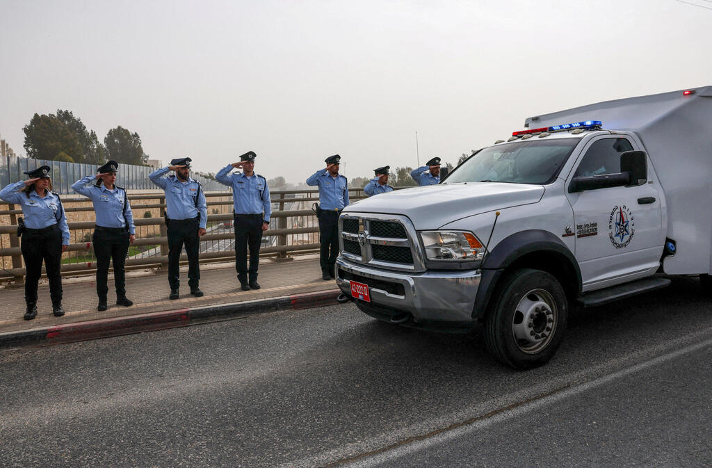רס"ר רן גואילי ז"ל מובא למנוחות (צילום: REUTERS/Nir Elias) רס"ר רן גואילי ז"ל מובא למנוחות