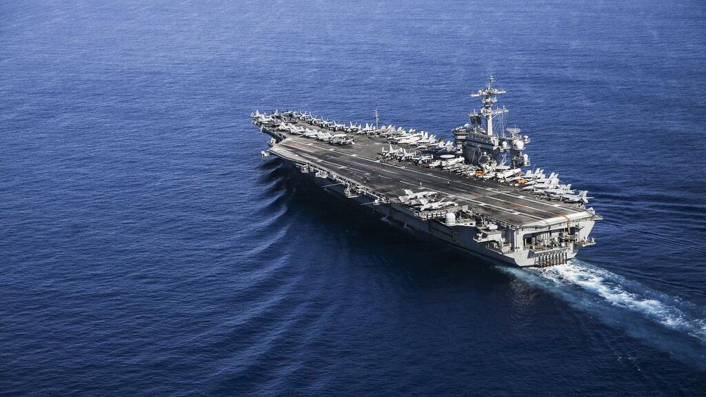 The aircraft carrier Abraham Lincoln in the Middle East (Photo: US Navy) נושאת מטוסים של ארה"ב אברהם לינקולן ארכיון 2022 ב ים סין הדרומי