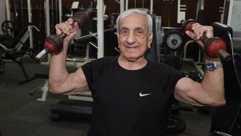 At 95, Israel’s oldest fitness trainer still works out