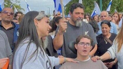 קבלת פנים בגדרה לחייל הפצוע משה חיים אלוש