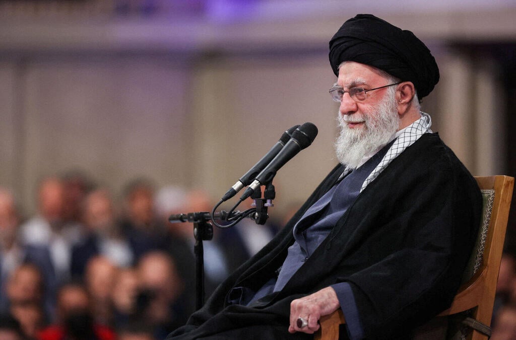 Photo: Office of the Iranian Supreme Leader/Reuters עלי חמינאי