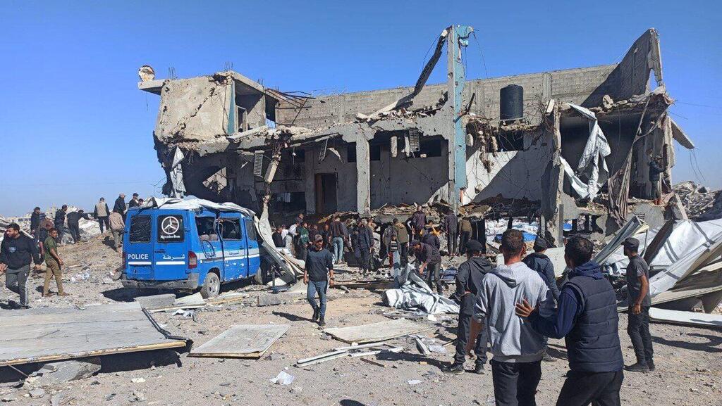 The strike on the police headquarters in Gaza City’s Sheikh Radwan neighborhood התקיפה במטה המשטרה בשייח רדואן בעיר עזה