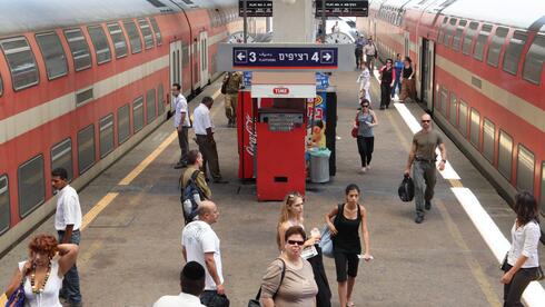 לעלות בחזרה על המסילה: מי יהיה המנכ