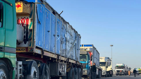 אישום נגד תושב רהט: הסתייע בשני קצינים כדי להבריח סחורה לעזה תמורת בצע כסף