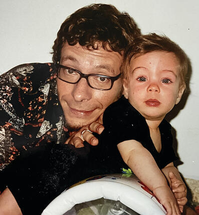 צור עם בנו טומי. "אנחנו שני זמרים"