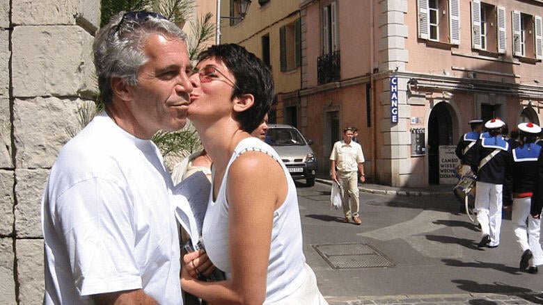Jeffrey Epstein and Ghislaine Maxwell (Photo: The US Justice Department / Handout/Anadolu via Getty Images) ג'פרי אפשטיין גיליין מקסוול