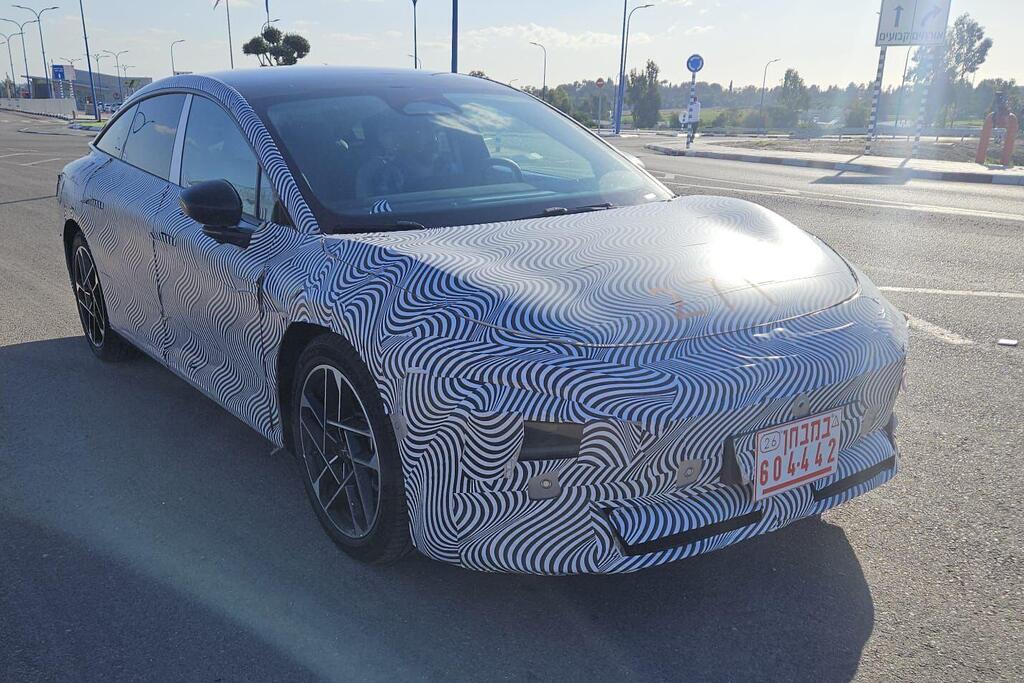 אל תגלו לאף אחד: ניסוי נהיגה מקומי לאקספנג