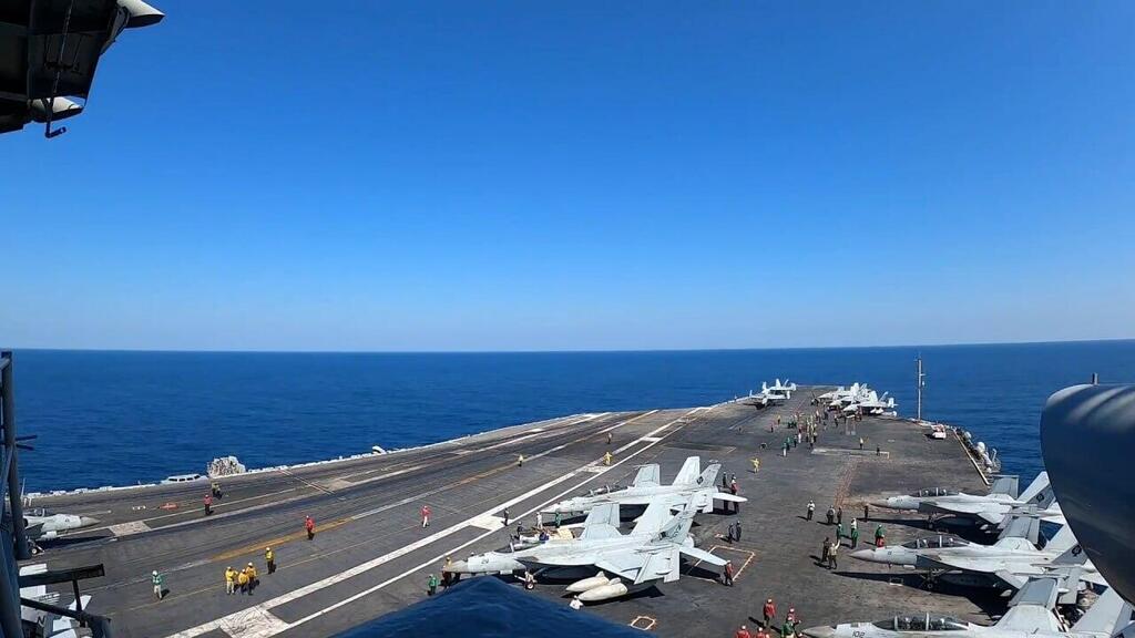 US aircraft carrier (Photo: CENTCOM) תיעוד מנושאת המטוסים של ארה"ב