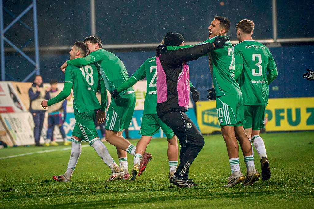 הנוער של מכבי חיפה חוגג עלייה לשמינית |  צילומים: האתר הרשמי של מכבי חיפה