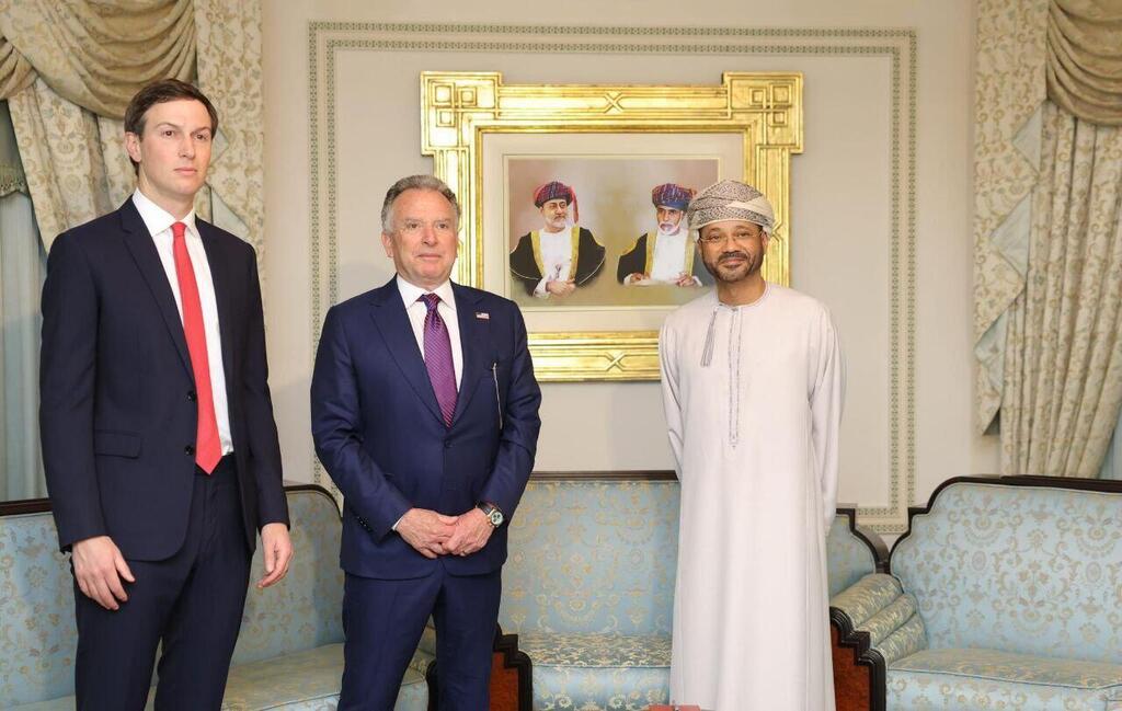 'Not naive': Witkoff and Kushner with the Omani mediator, yesterday (Photo: Omani Foreign Ministry) עבאס עראקצ'י, סטיב ויטקופף וג'ארד קושנר בשיחות התייעצות בעניין הגרעין האיראני ומו"מ עם ארה"ב בעומאן