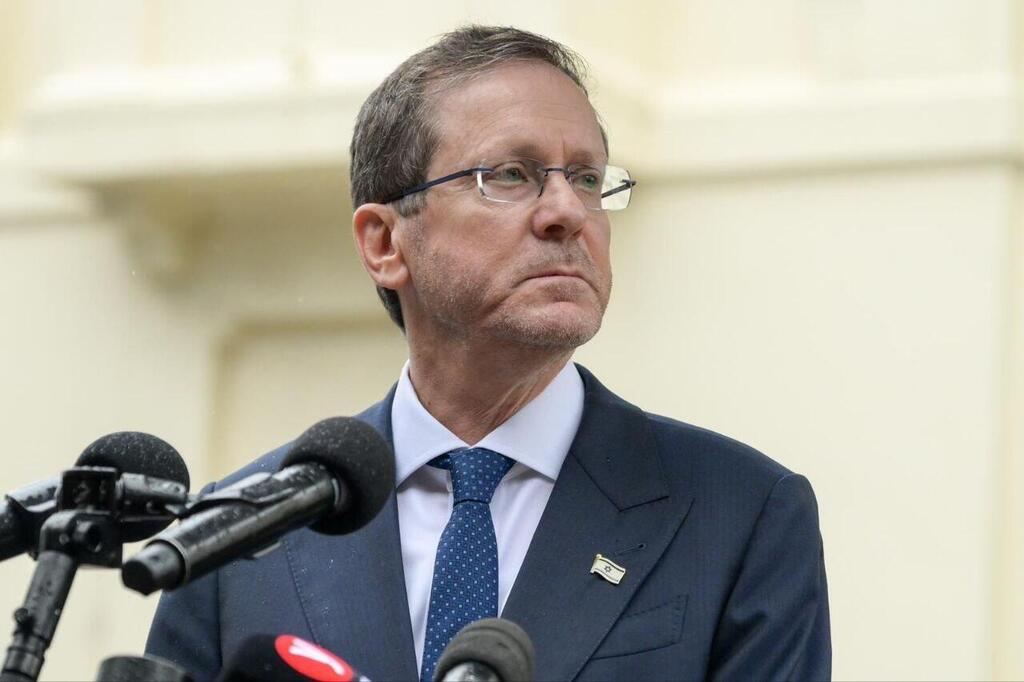 ביקור הנשיא באתר ההנצחה לנפגעי הפיגוע בבונדיי ביץ'