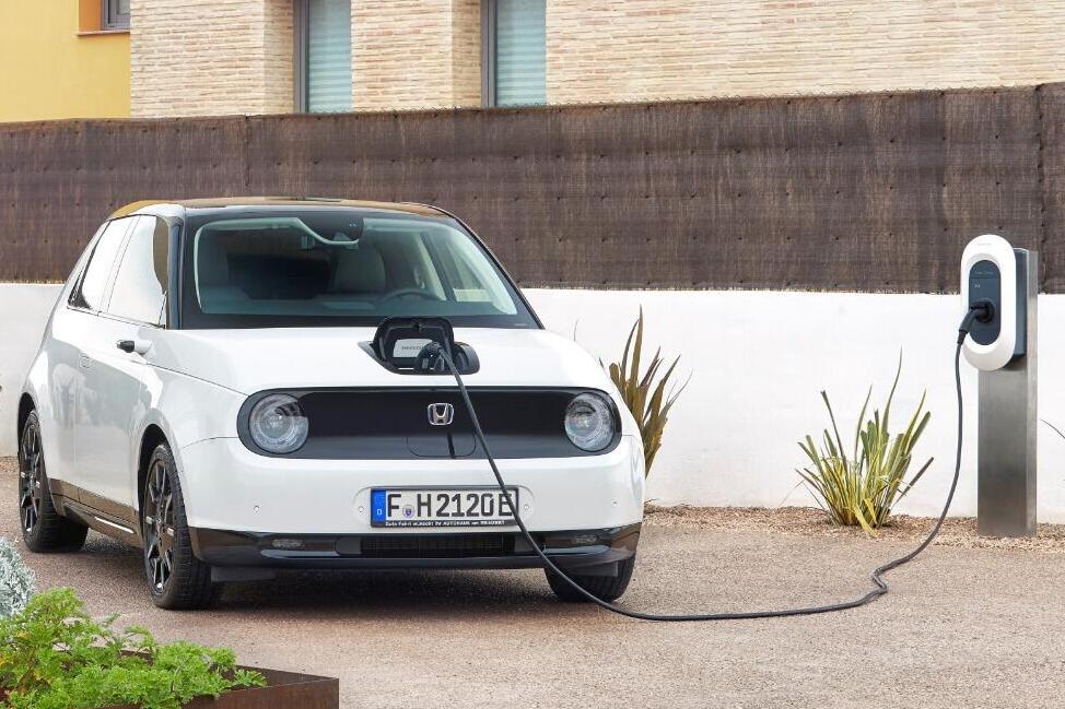 רווחי הונדה קרסו ב-60% ומיד נמצאו אשמים: טראמפ והחשמל