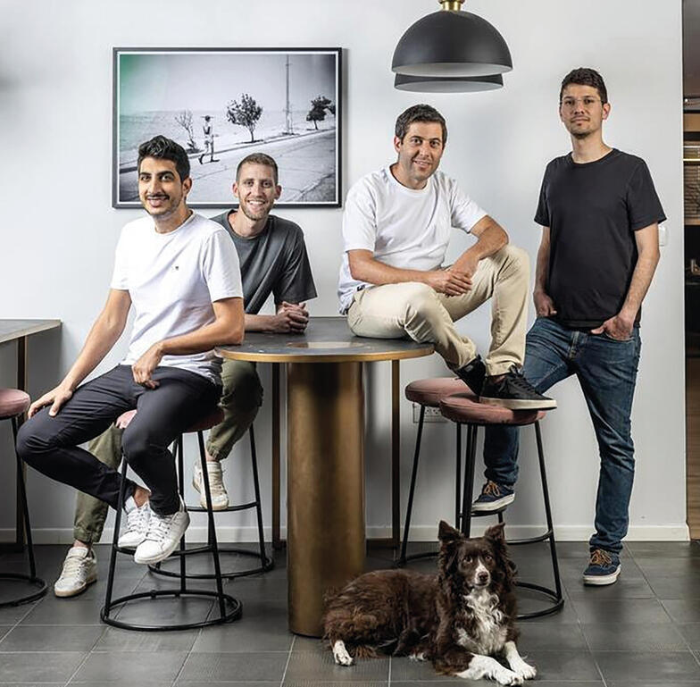 עשו היסטוריה. מימין לשמאל: רזניק, לוטבק, רפפורט וקוסטיקה